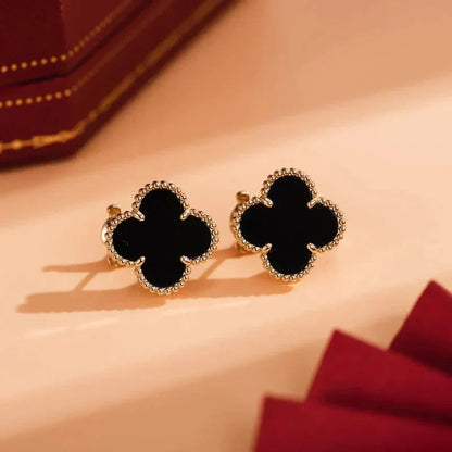 [⭐Aura ]CLOVER MEDIUM 1 MOTIFS  ONYX STUD EARRINGS