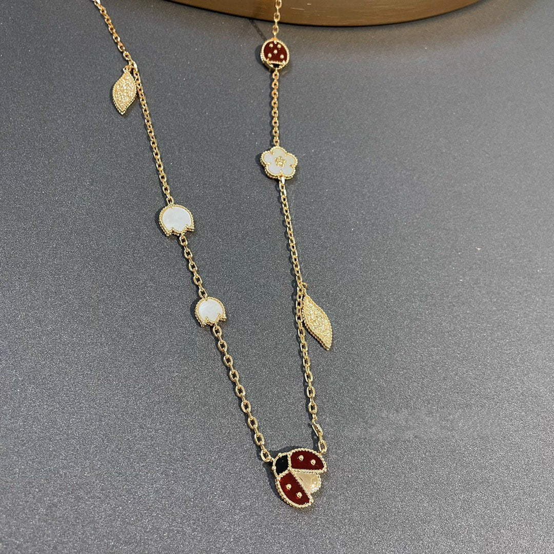 Aura LUCKY SPRING 15 MOTIFS GOLD NECKLACE