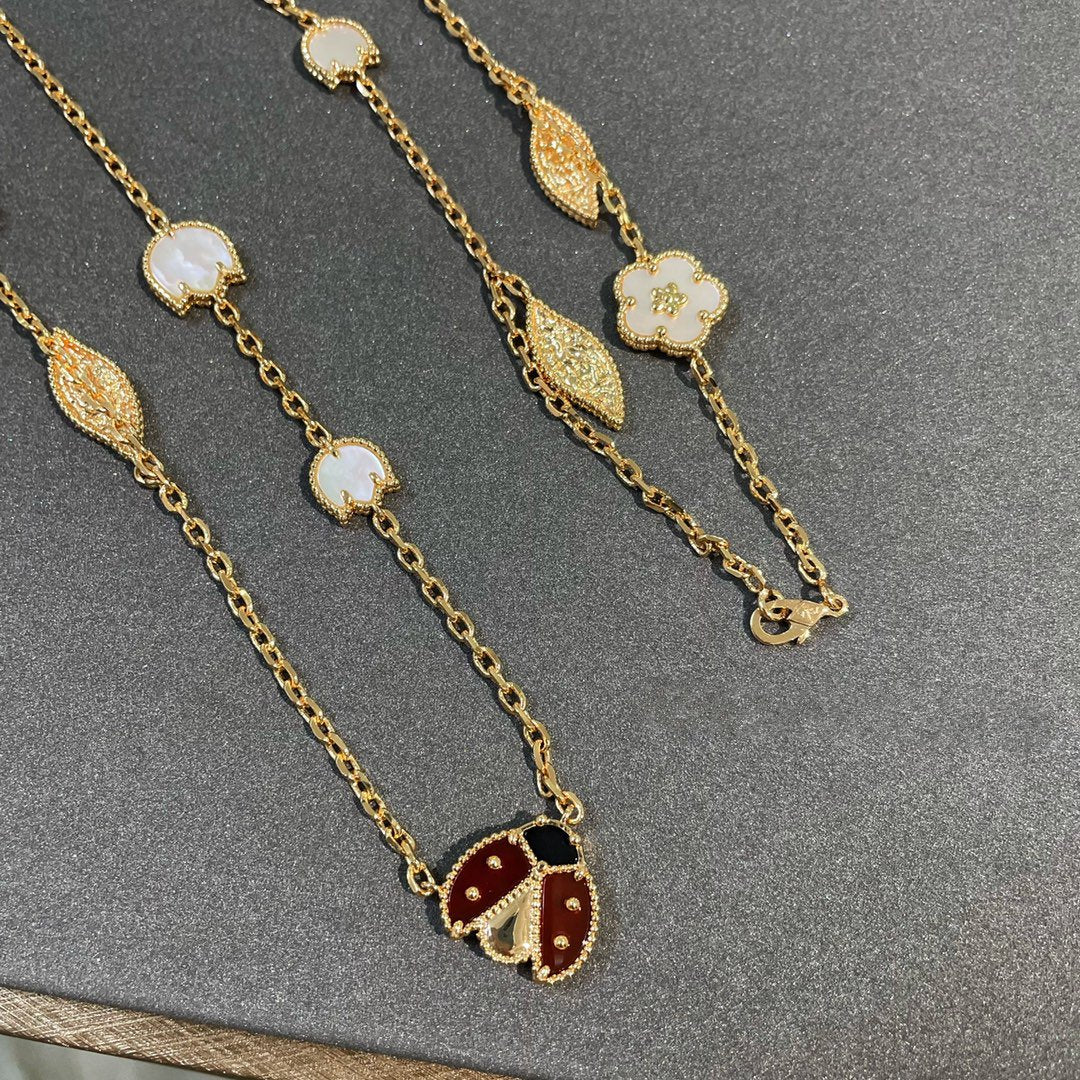 Aura LUCKY SPRING 15 MOTIFS GOLD NECKLACE