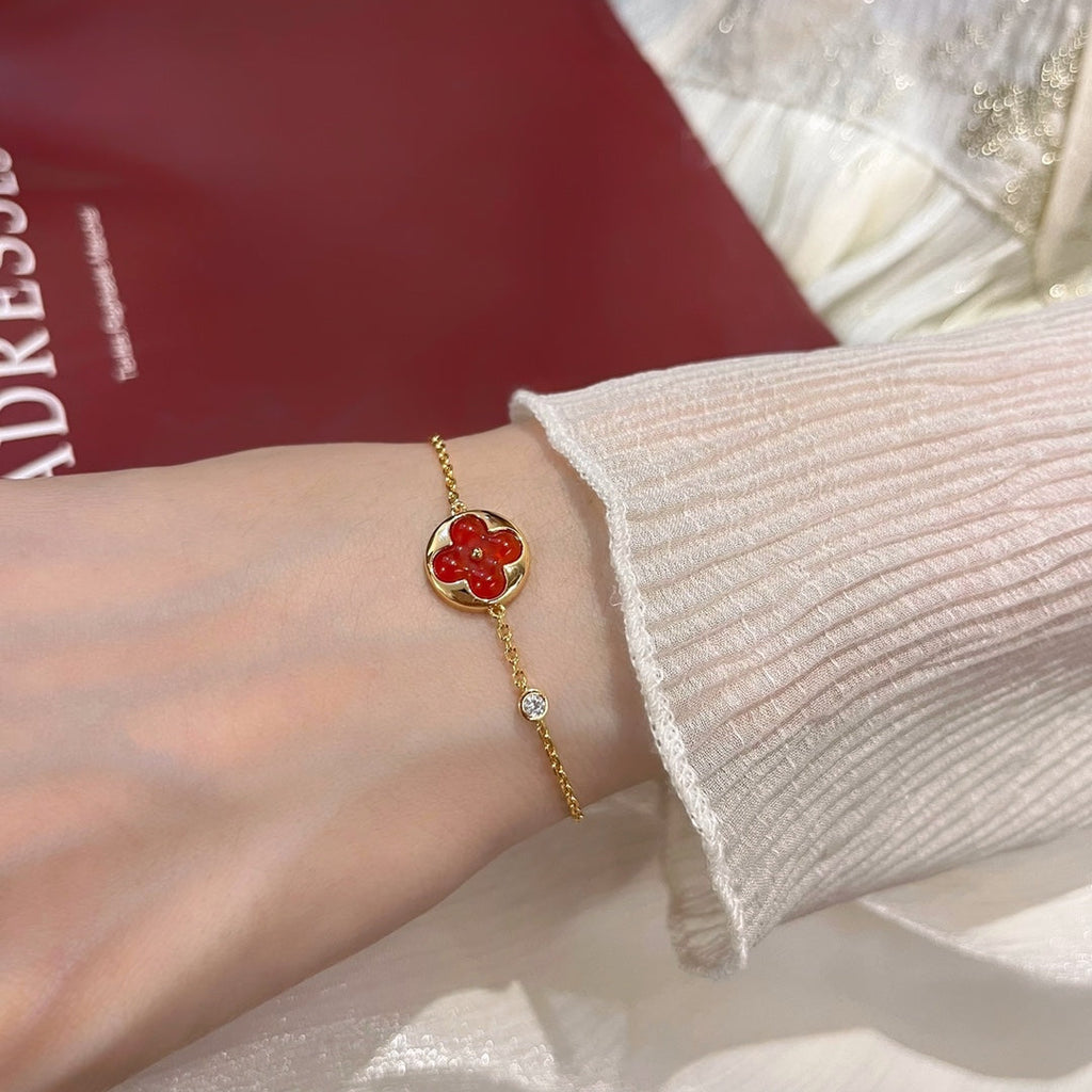 Aura SUN PEDANT CARNELIAN BRACELET