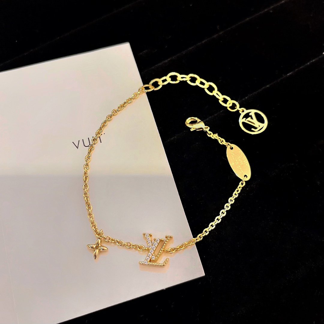 [⭐Aura ]LOGO STAR MOTIF GOLD BRACELET