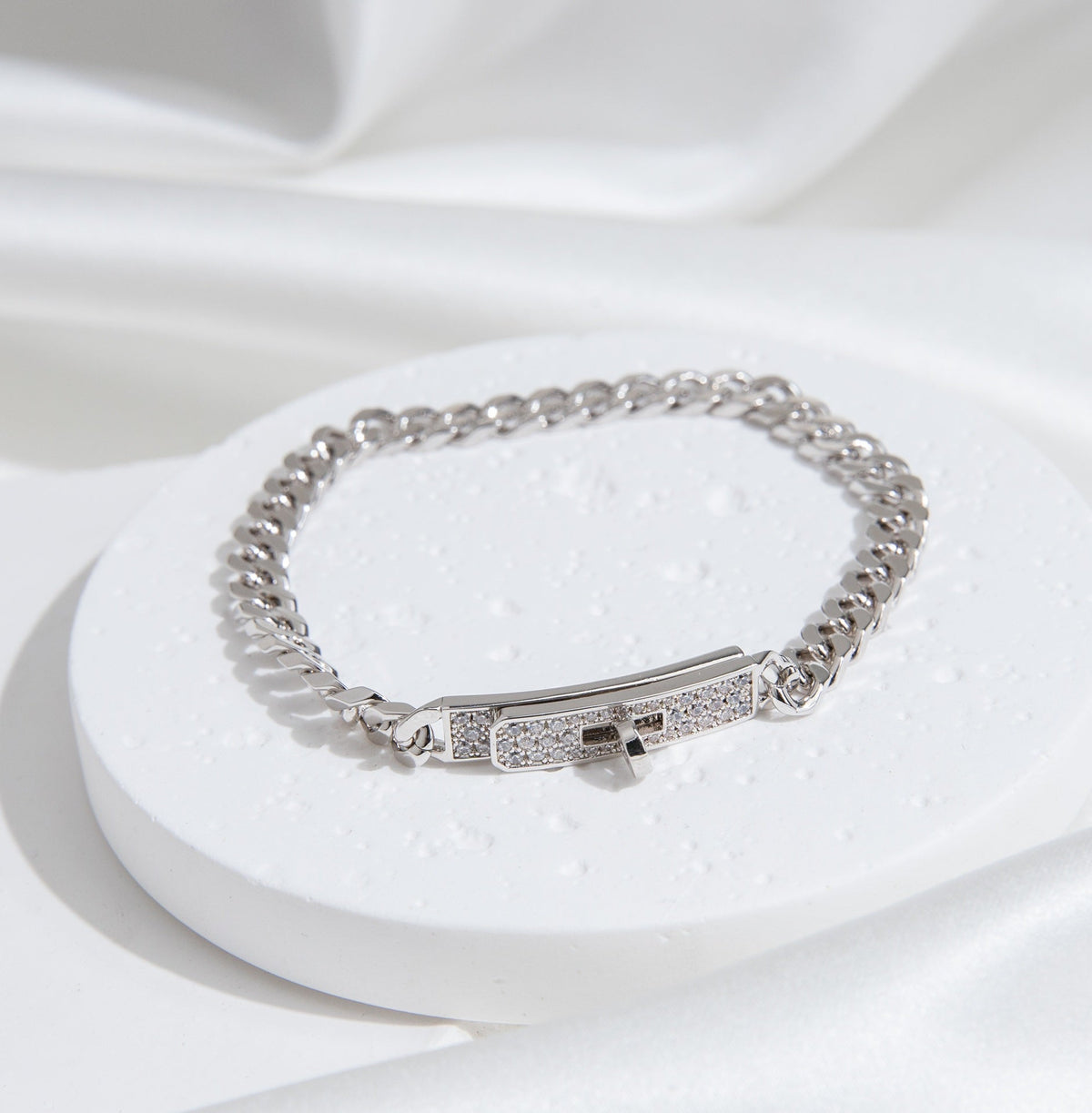 [⭐Aura ]KELLY CHAIN SILVER DIAMOND BRACELET