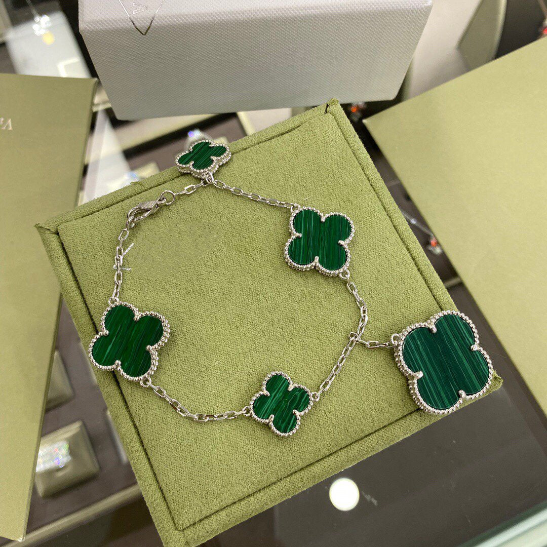 Aura CLOVER 5 MOTIFS SIVLER MALACHITE BRACELET