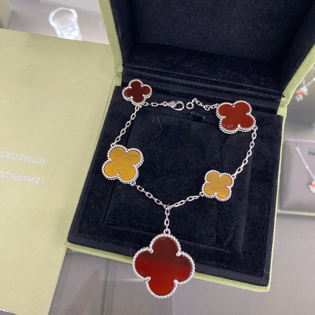 Aura CLOVER 5 MOTIFS SIVLER CARNELIAN TIGER EYE BRACELET