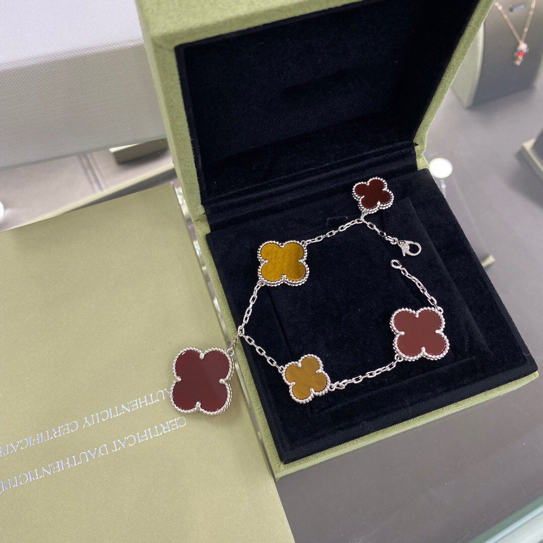 Aura CLOVER 5 MOTIFS SIVLER CARNELIAN TIGER EYE BRACELET