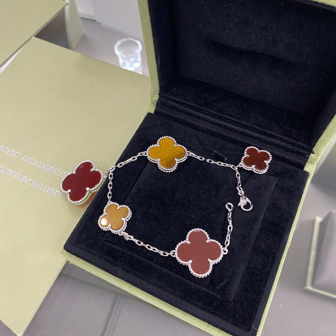 Aura CLOVER 5 MOTIFS SIVLER CARNELIAN TIGER EYE BRACELET