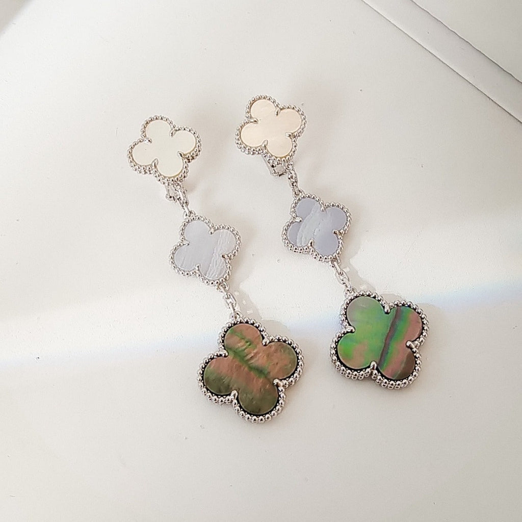 Aura CLOVER 3 MOTIFS CHALCEDONY DARK MOP SILVER OHRRINGE