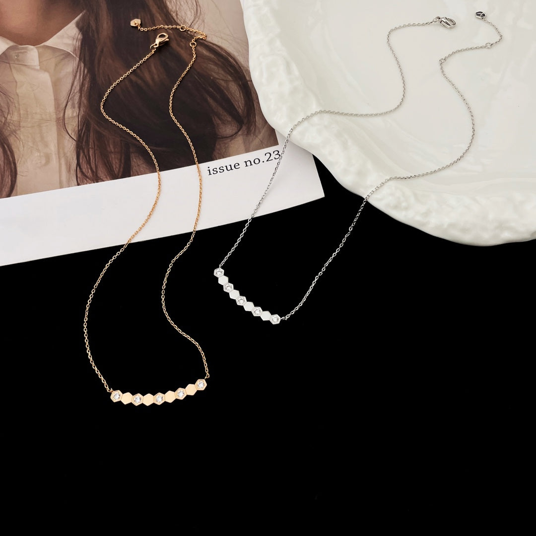 Aura BEE MY LOVE DIAMOND NECKLACE