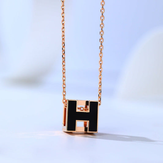 [⭐Aura ]H CAGE PINK GOLD NECKLACE