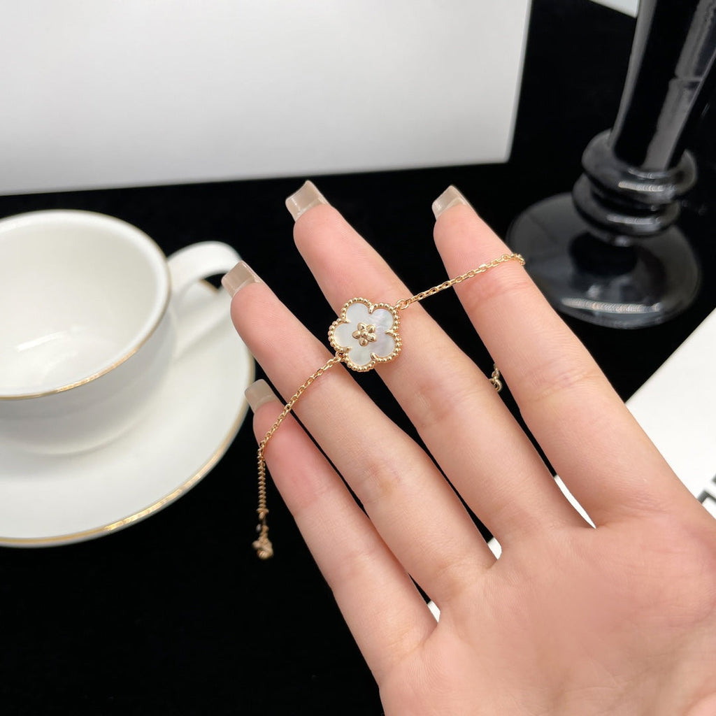 Aura LUCKY SPRING ROSE GOLD MOP BRACELET