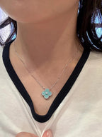 Aura CLOVER 1 DIAMOND HELLBLAUE SILBERNE HALSKETTE