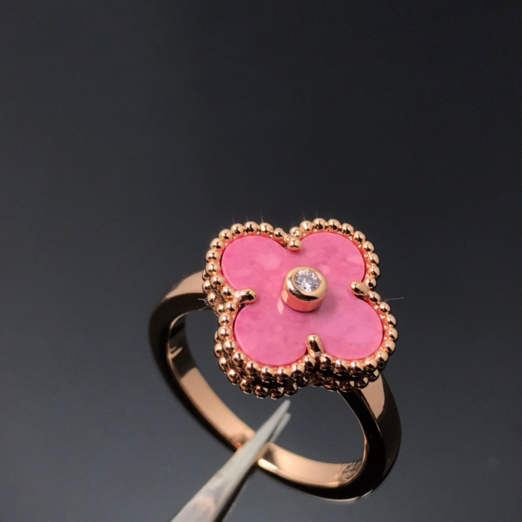 Aura CLOVER RHODONITE ROSE GOLD RING