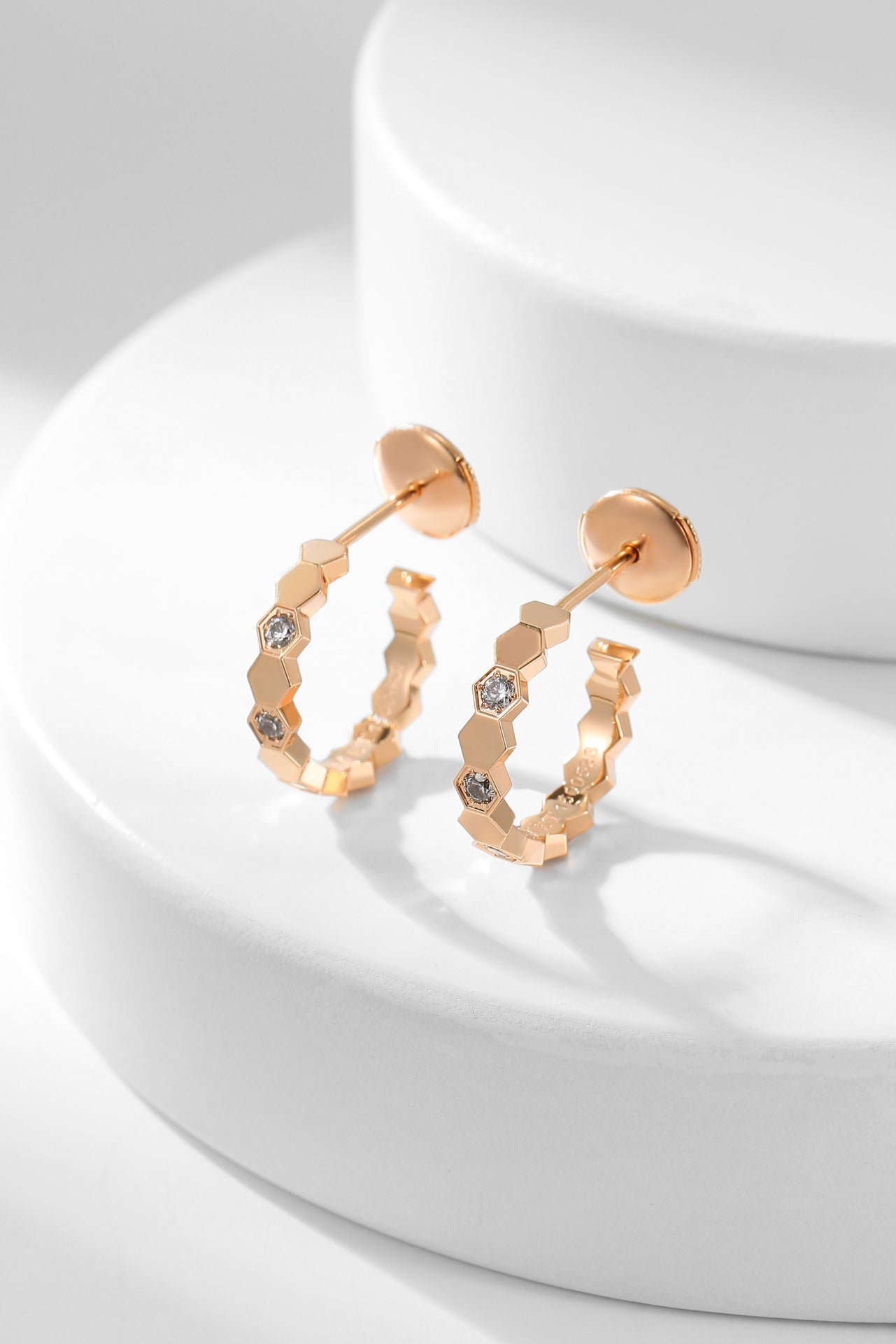 Aura BEE LOVE DIAMOND HOOP EARRINGS