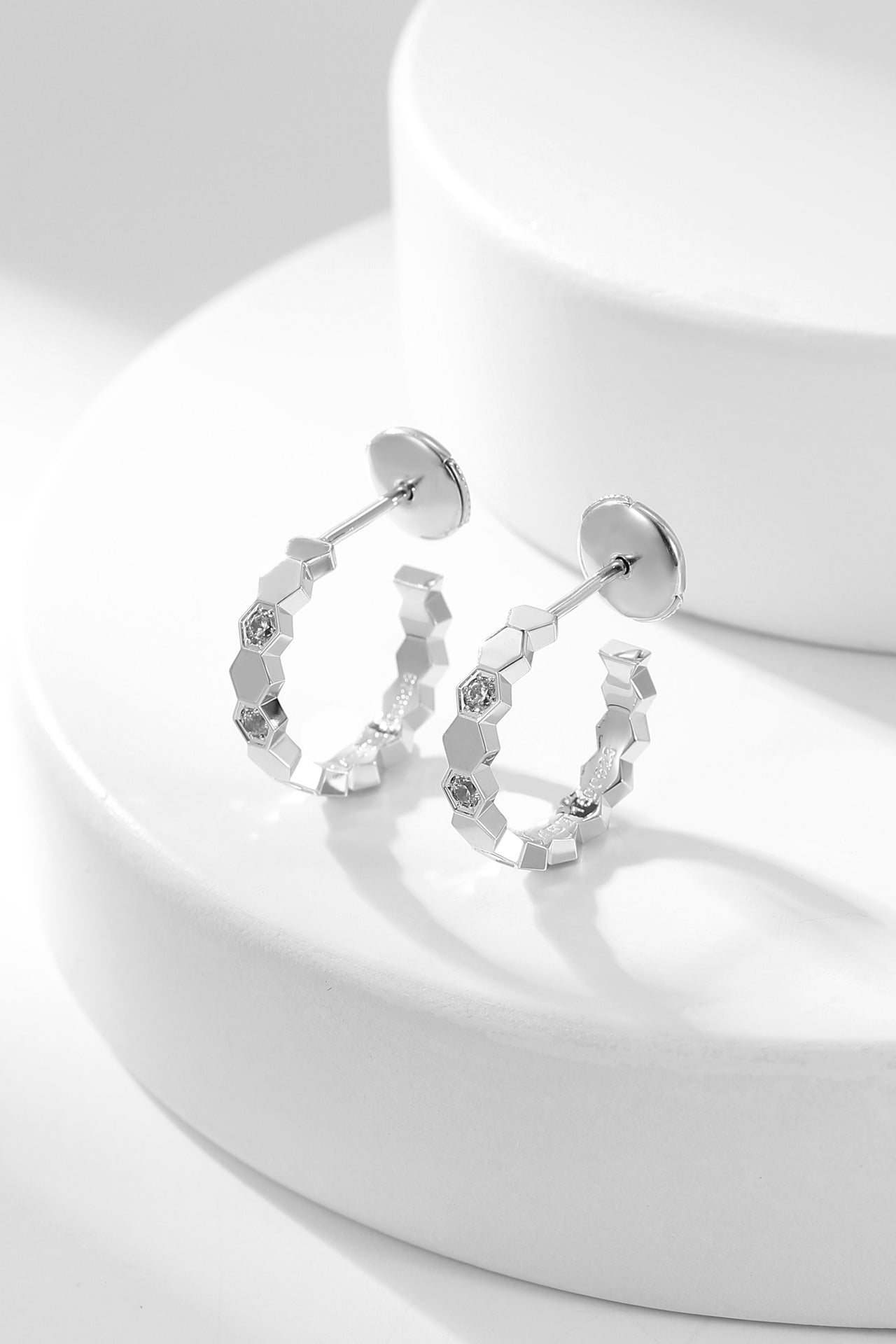 Aura BEE LOVE DIAMOND HOOP EARRINGS