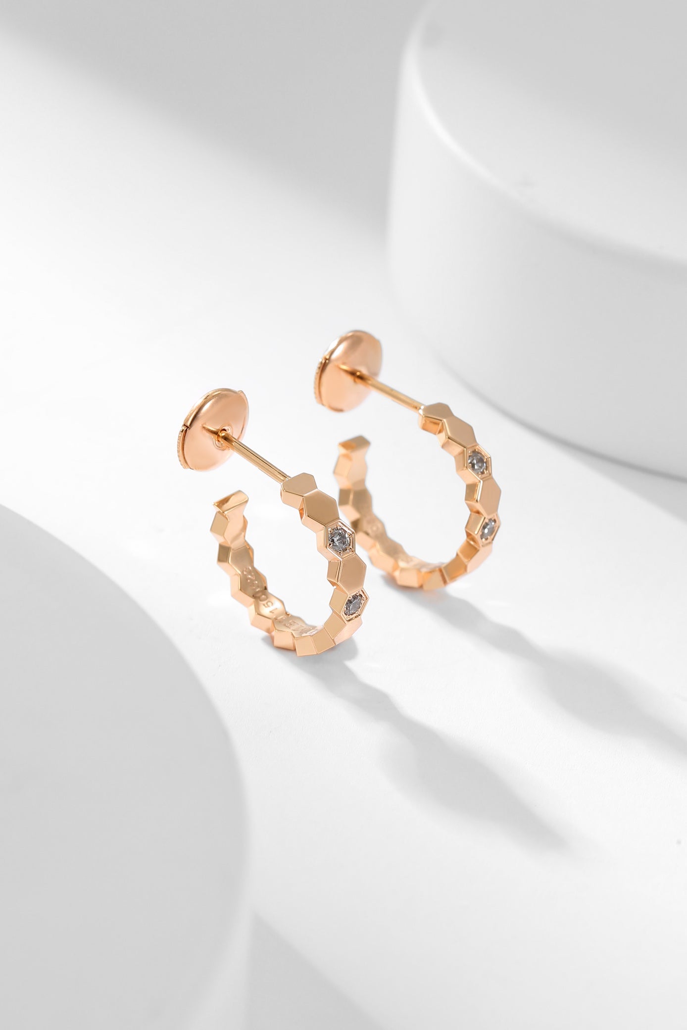 Aura BEE LOVE DIAMOND HOOP EARRINGS