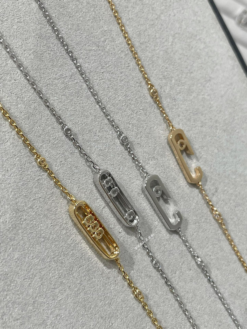 [Aura ] BABY MOVE DIAMOND BRACELET