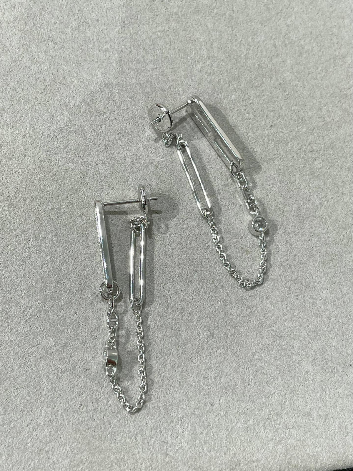 [⭐Aura ]CHAINE CHAOS DIAMOND DROP EARRINGS