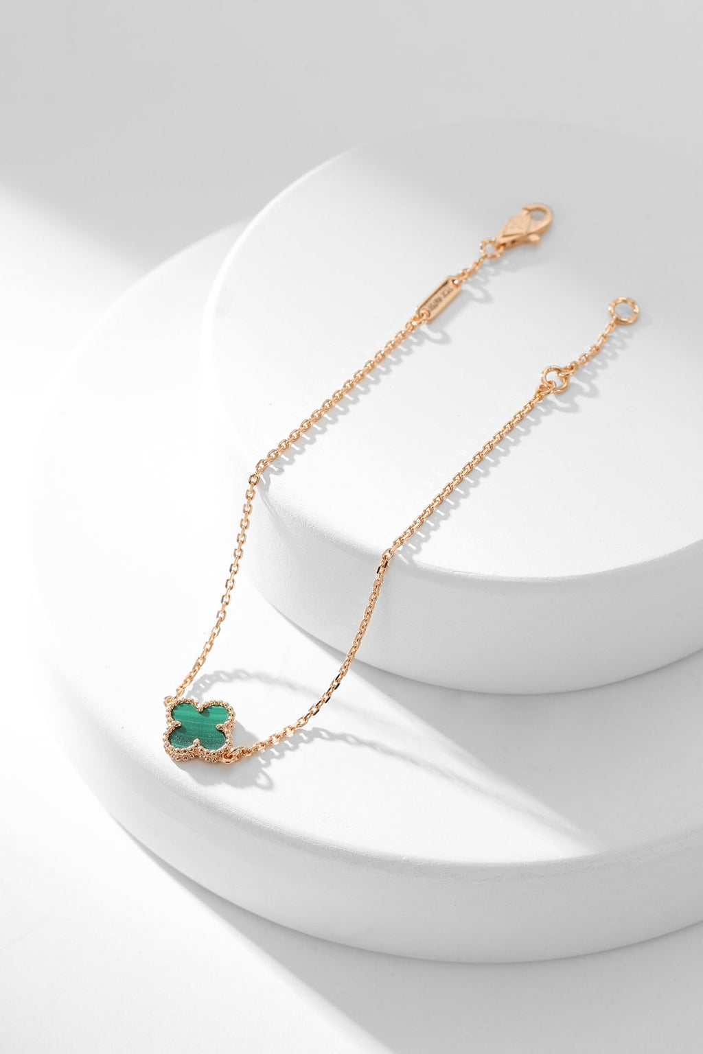 Aura CLOVER BRACELET MALACHITE 1 MOTIF