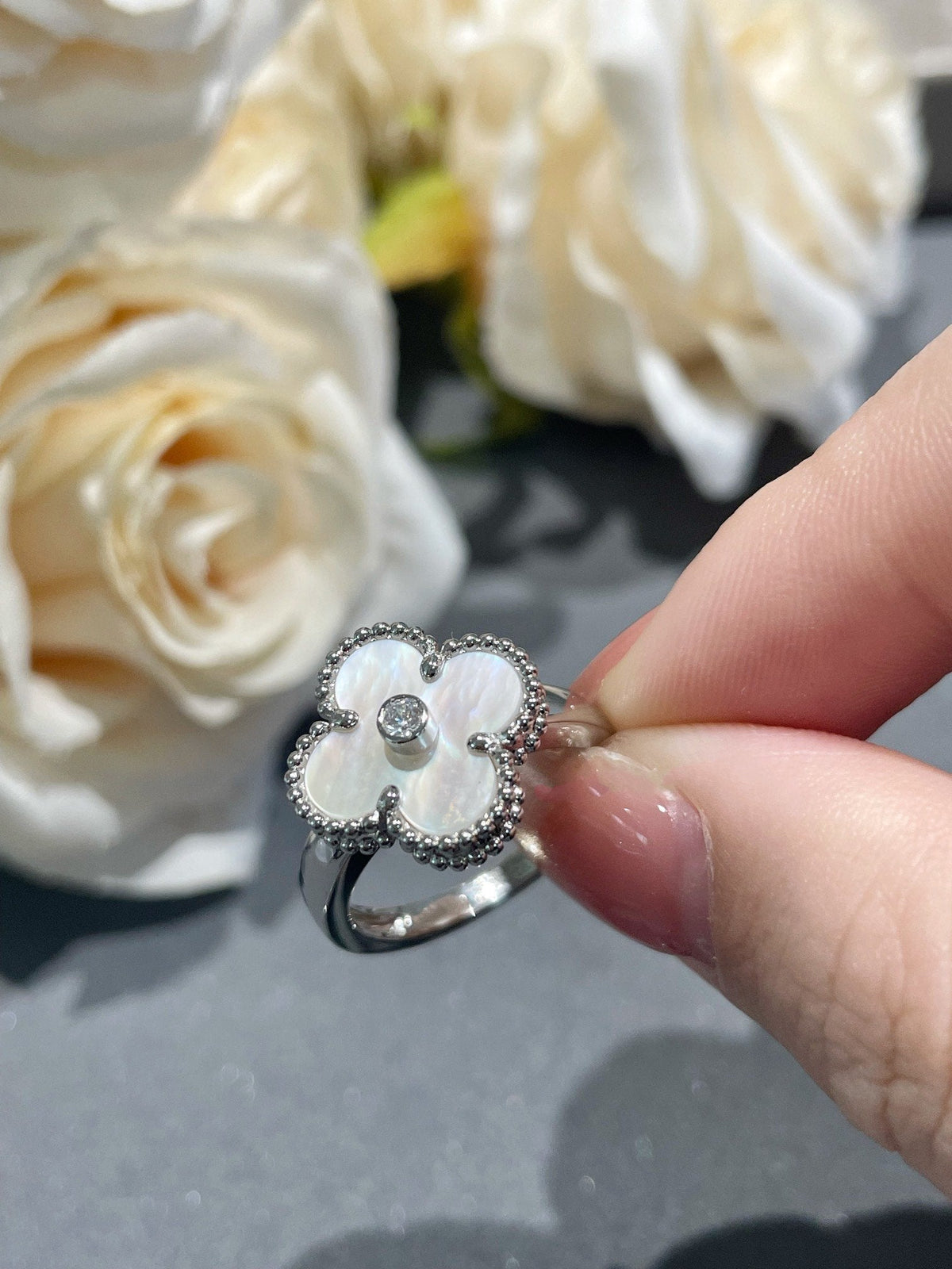 [⭐Aura ]CLOVER SILVER MOP DIAMOND RING