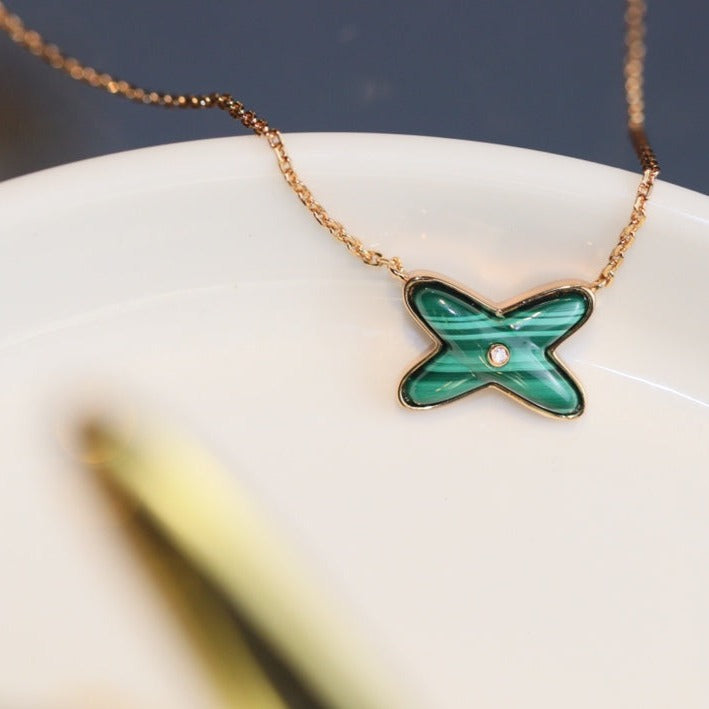 Aura JEUX MALACHITE 1 DIAMOND PINK GOLD NECKLACE
