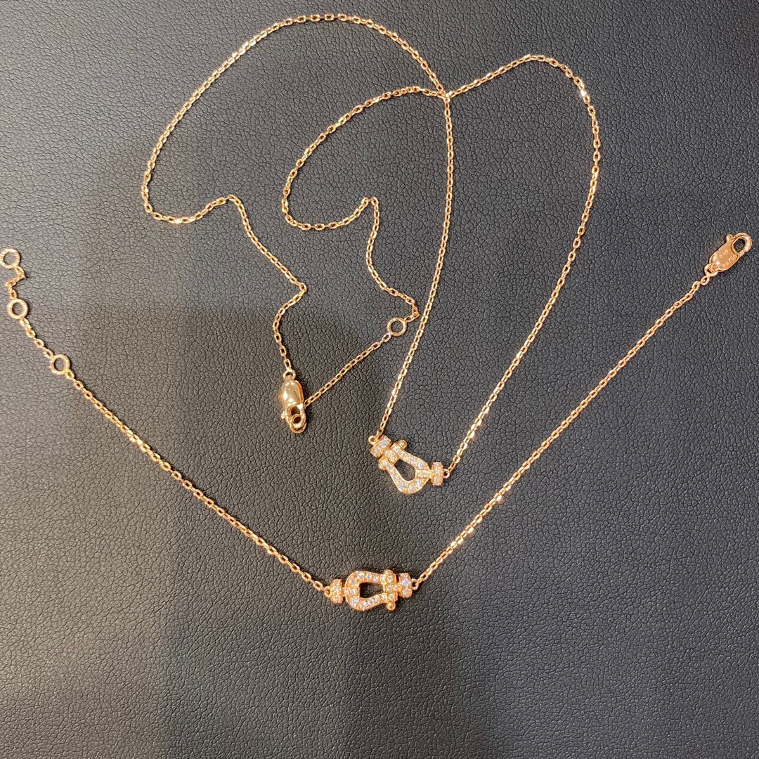 [⭐Aura ]FORCE 10 DIAMOND PINK GOLD NECKLACE MINI MODEL