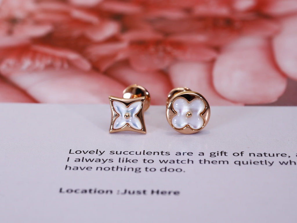 Aura STAR AND SUN PINK GOLD MOP STUD EARRINGS