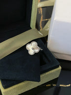 Aura CLOVER SILVER RING