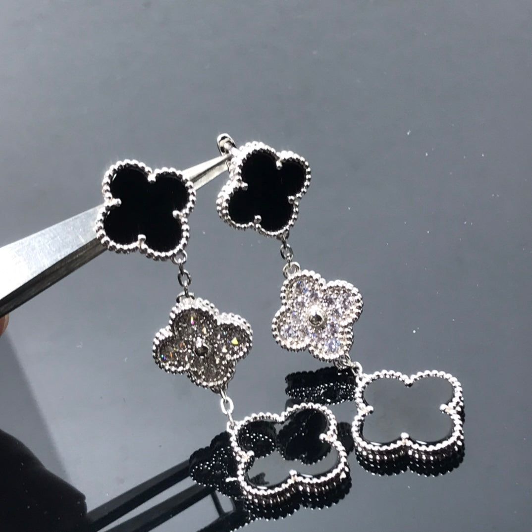 Aura CLOVER 3 MOTIF DIAMOND ONYX SILVER EARRINGS