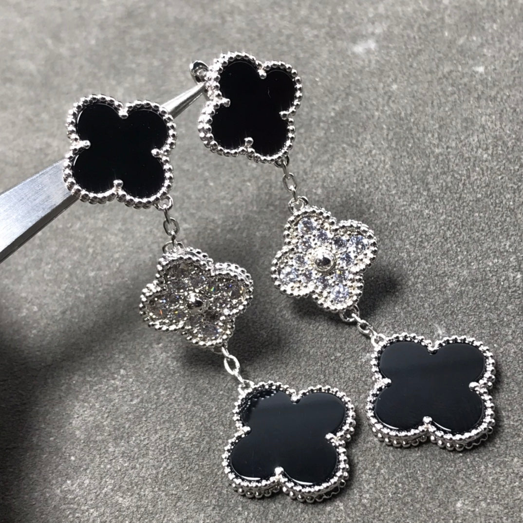 Aura CLOVER 3 MOTIF DIAMOND ONYX SILVER EARRINGS