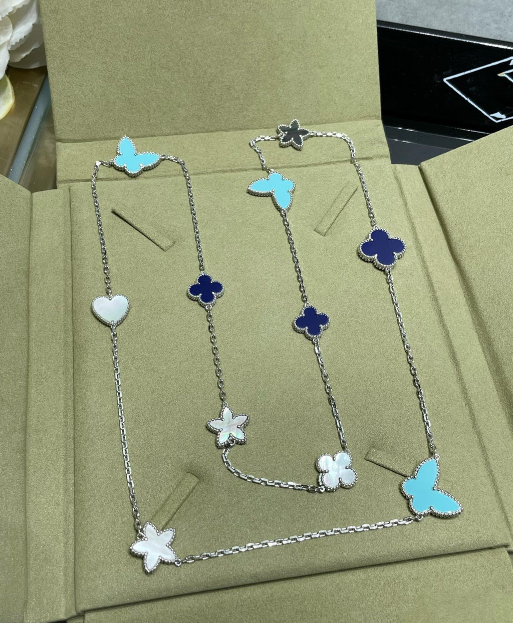 Aura LUCKY CLOVER SILBER 11 MOTIV HALSKETTE