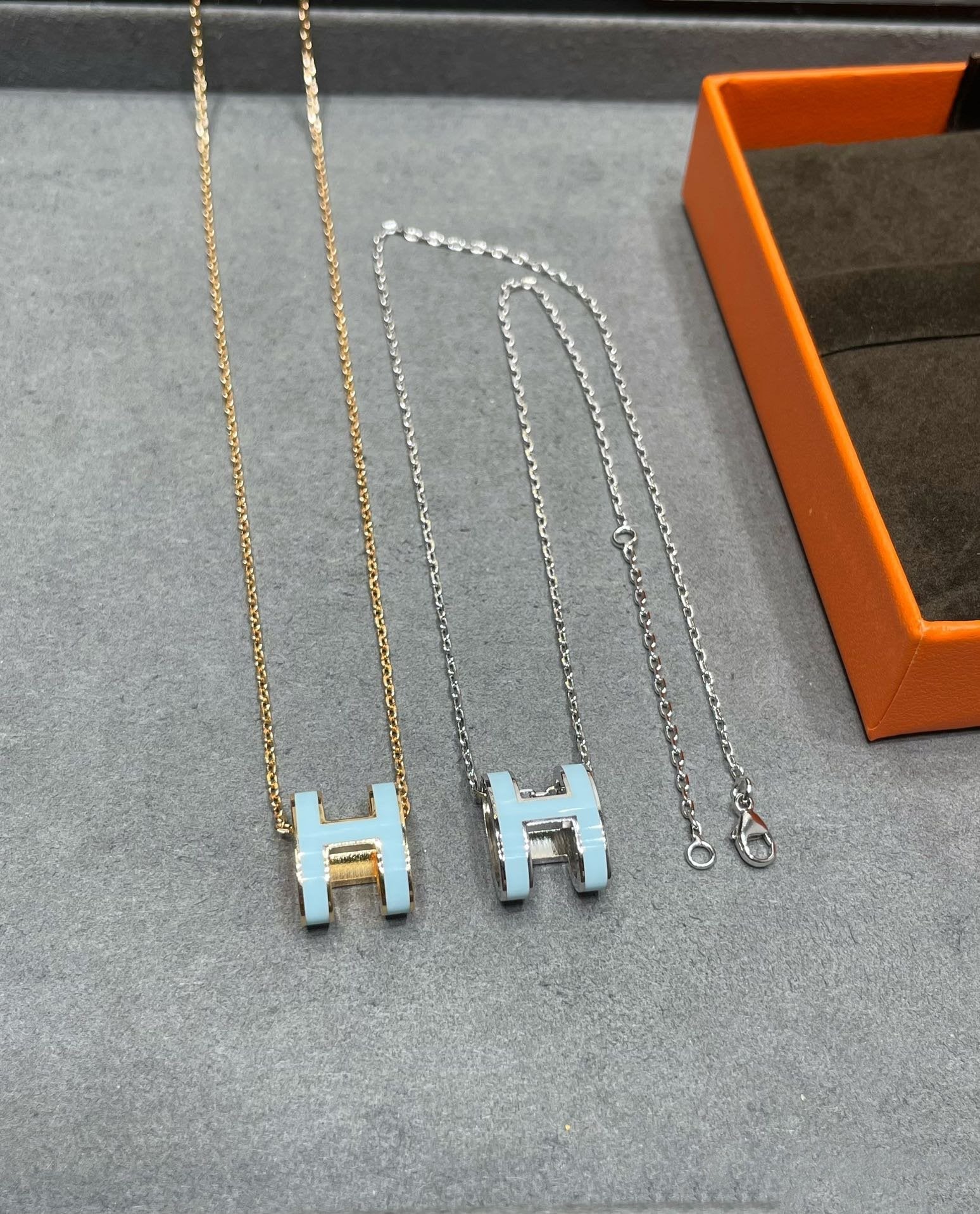 Aura POP H SKY BLUE NECKLACE