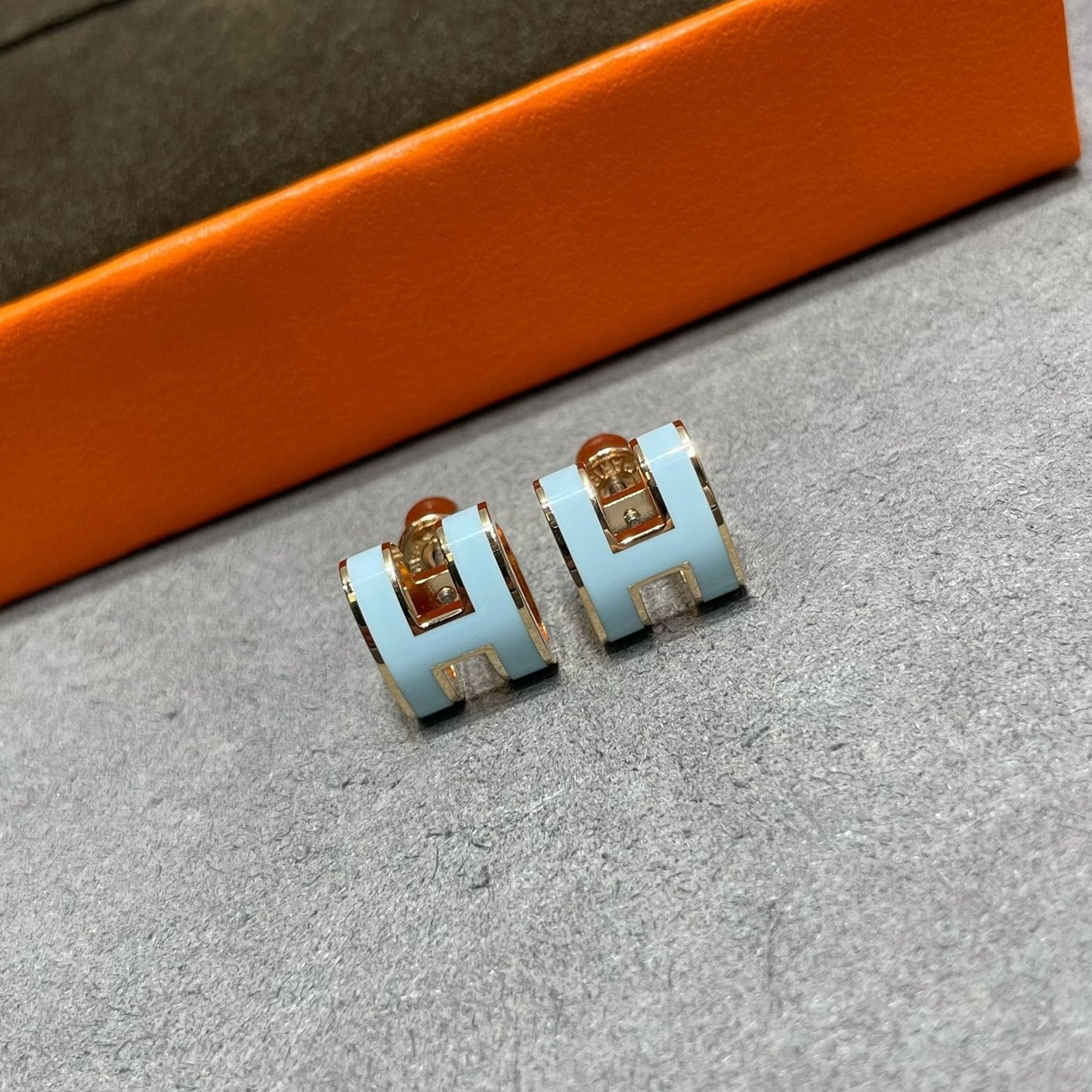 Aura POP H SKY BLUE STUD EARRINGS