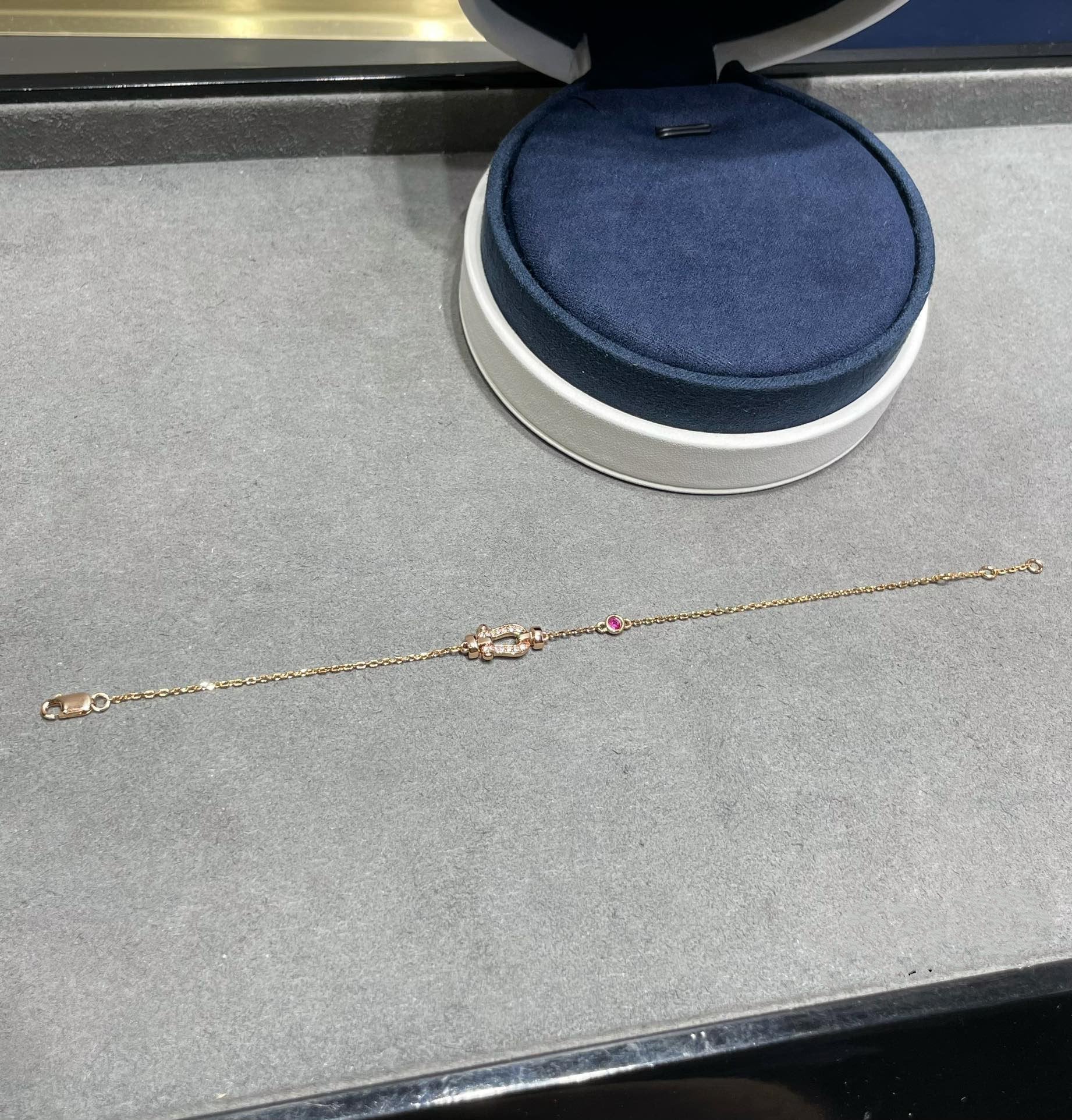 Aura FORCE 10 DIAMOND CHAIN LINK PINK GOLD BRACELET