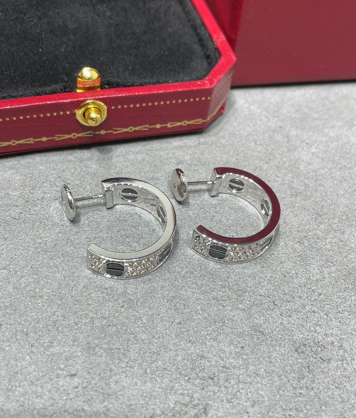 Aura LOVE KERAMIK SILBEROHRRINGE MIT DIAMANTEN