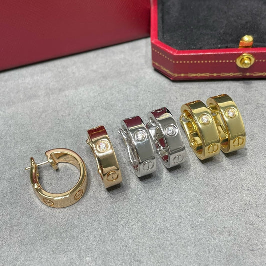 [⭐Aura ]LOVE 5.5MM 1 DIAMOND EARRINGS