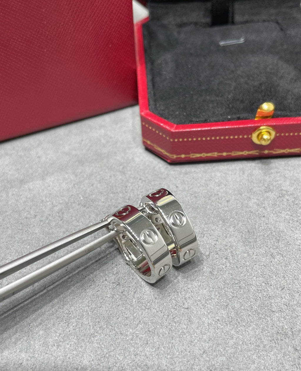 Aura LOVE 5,5-mm-Ohrringe