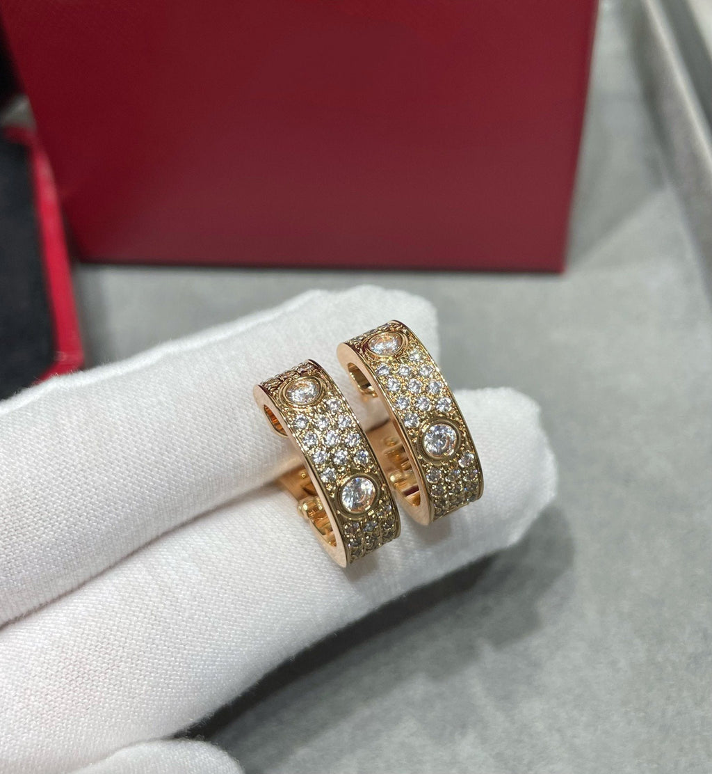 Aura LOVE 5.5MM DIAMOND PAVED EARRINGS