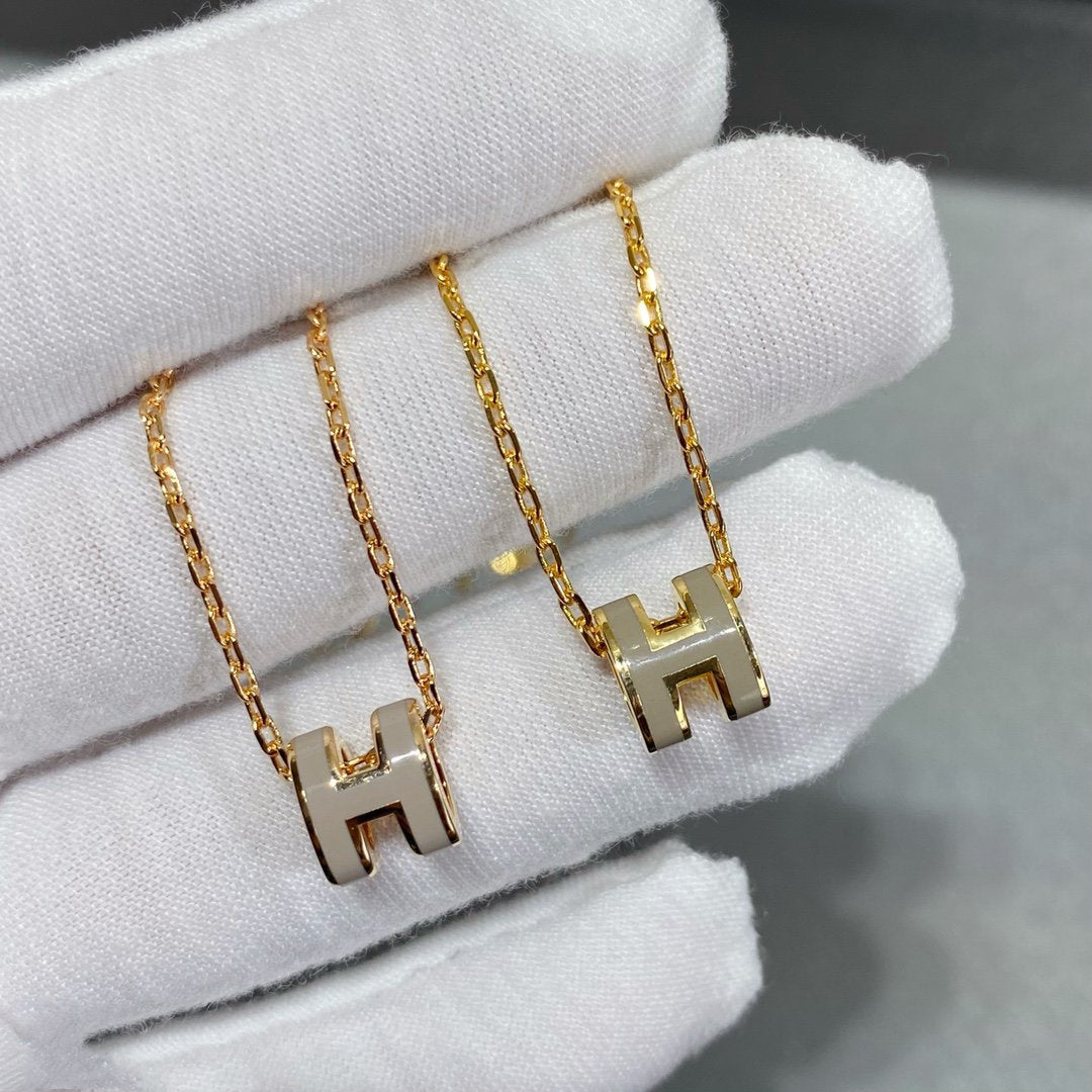 Aura MINI POP H NECKLACE
