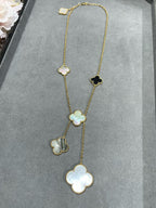 Aura CLOVER 6 MOTIF MOP ONYX GOLD NECKLACE