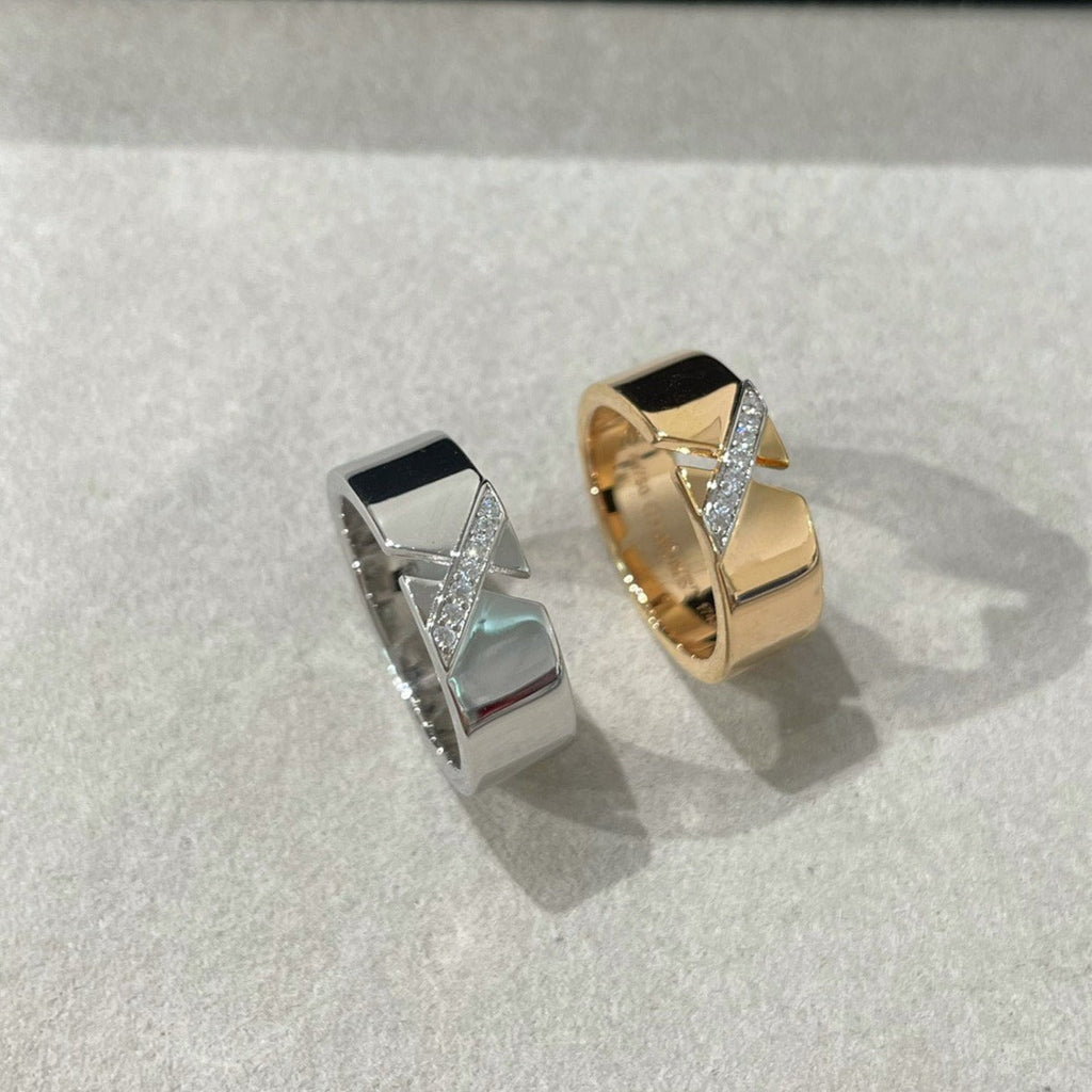 Aura LIENS EVIDENCE DIAOMOND RING
