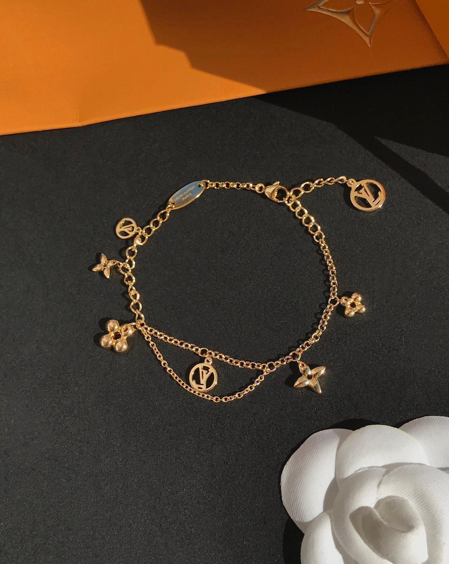 Aura BLOOMING PINK GOLD MOP BRACELET
