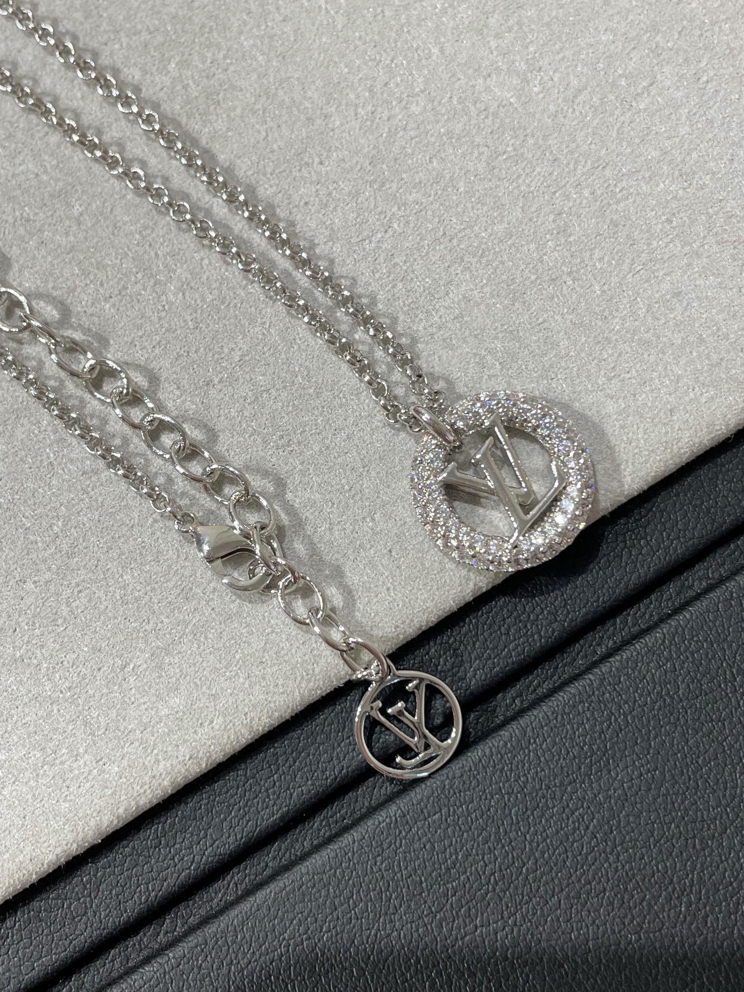 Aura BY NIGHT DIAMOND PAVED NECKLACE