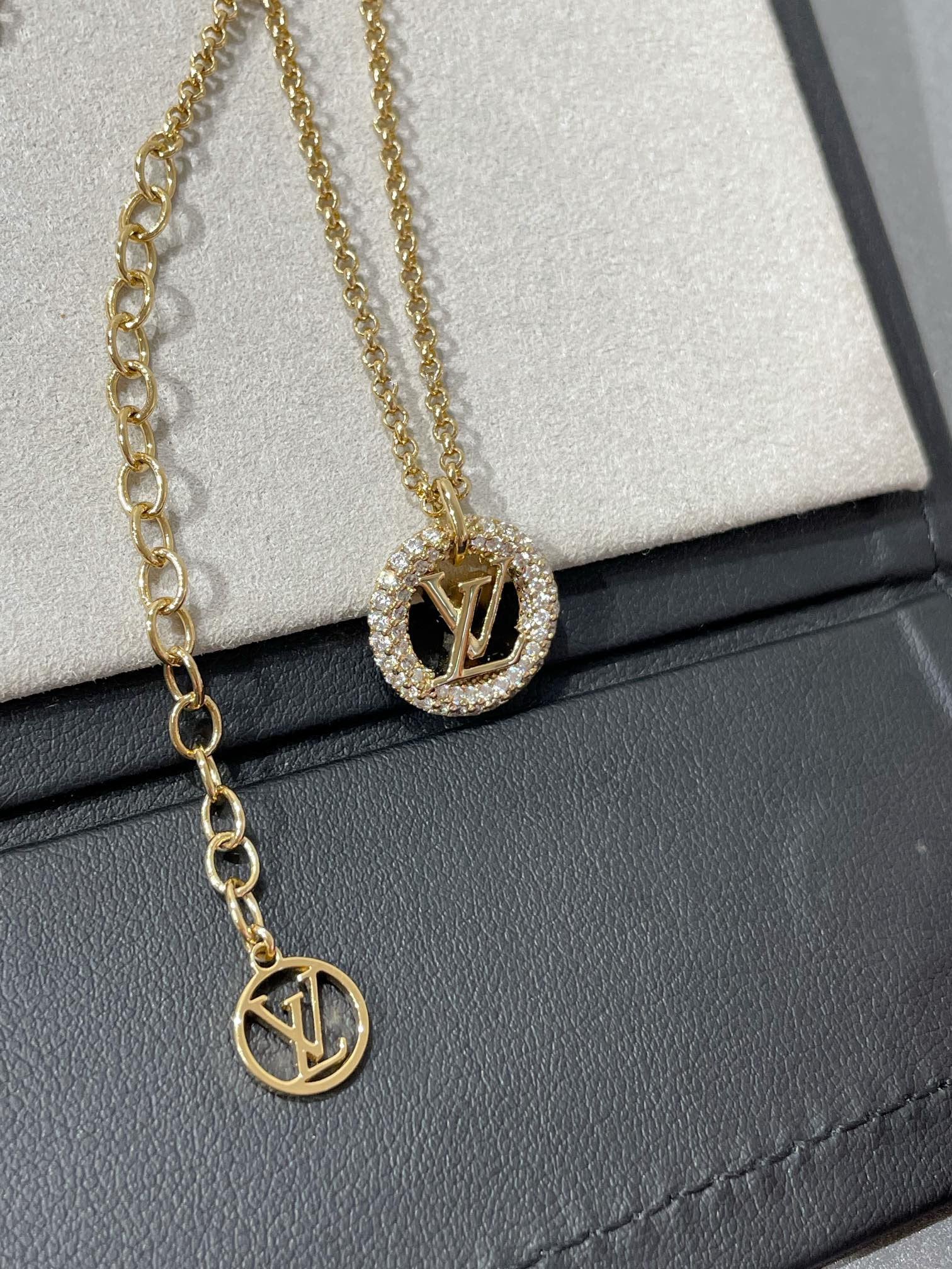 Aura BY NIGHT DIAMOND PAVED NECKLACE
