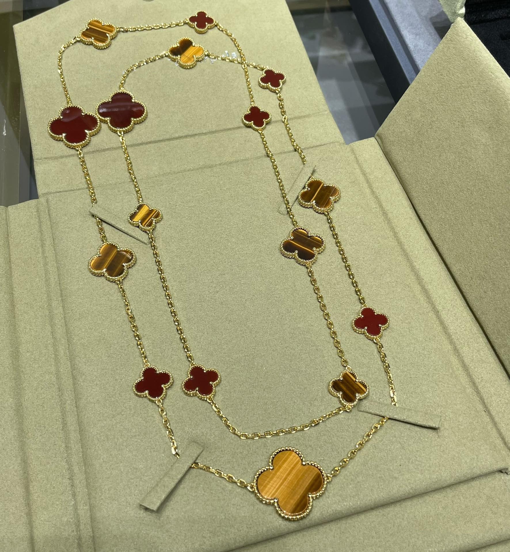 Aura CLOVER 16 MOTIV KARNEOL TIGERAUGE ROSÉGOLD HALSKETTE