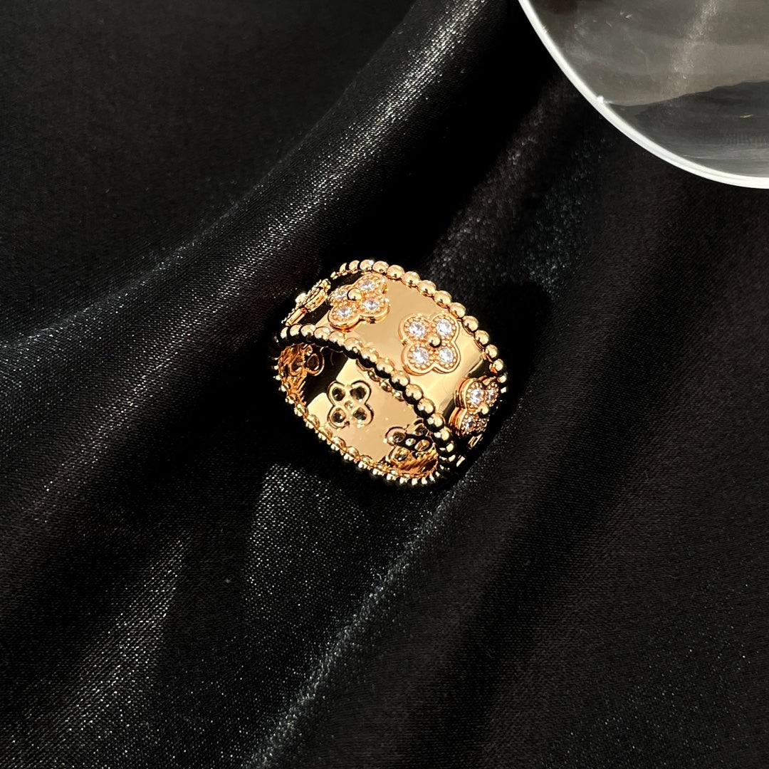 Aura PERLEE DIAMOND LARGE RING