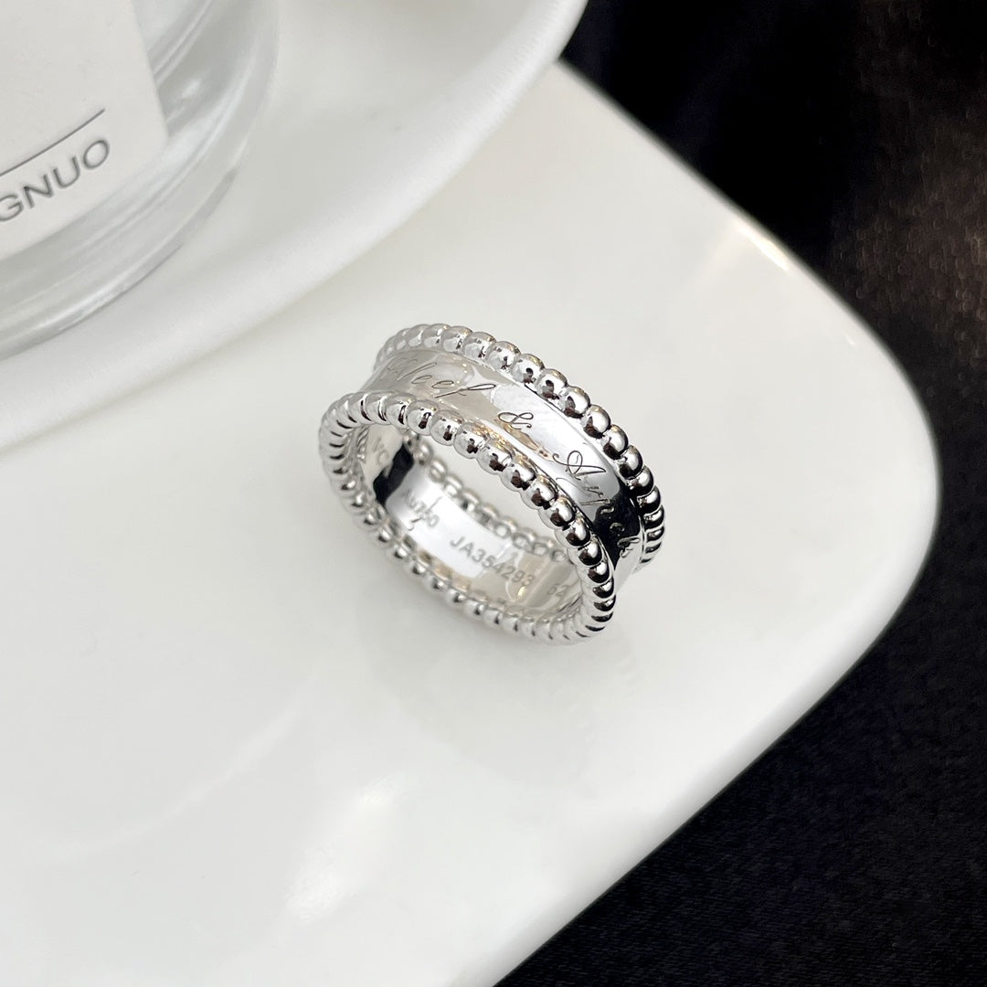 Aura PERLEE SIGNATURE RING