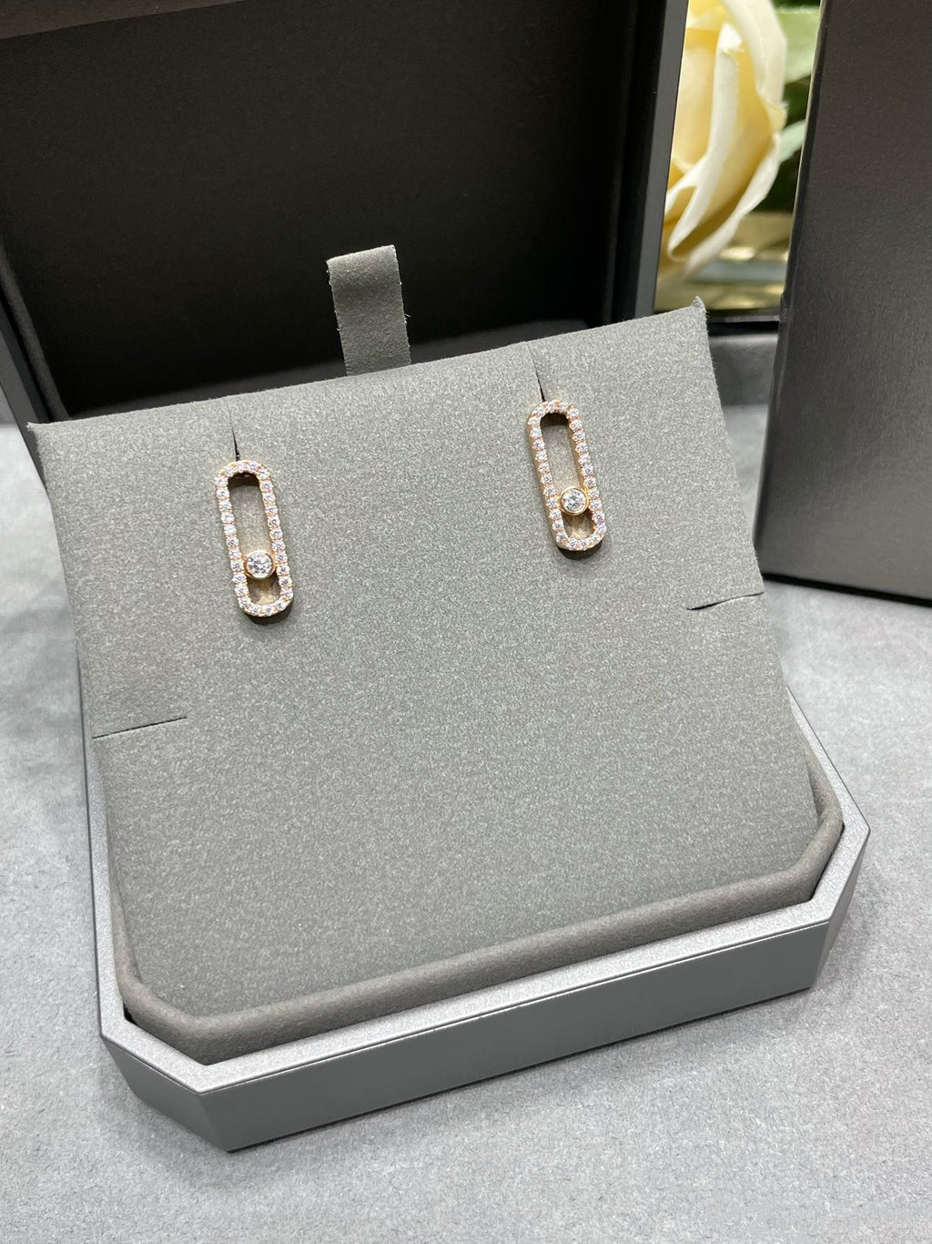 [Aura ] MOVE UNO STUD DIAMOND PAVED EARRINGS