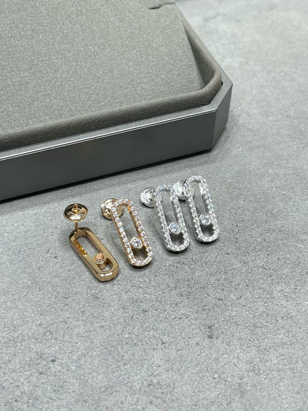 [Aura ] MOVE UNO STUD DIAMOND PAVED EARRINGS