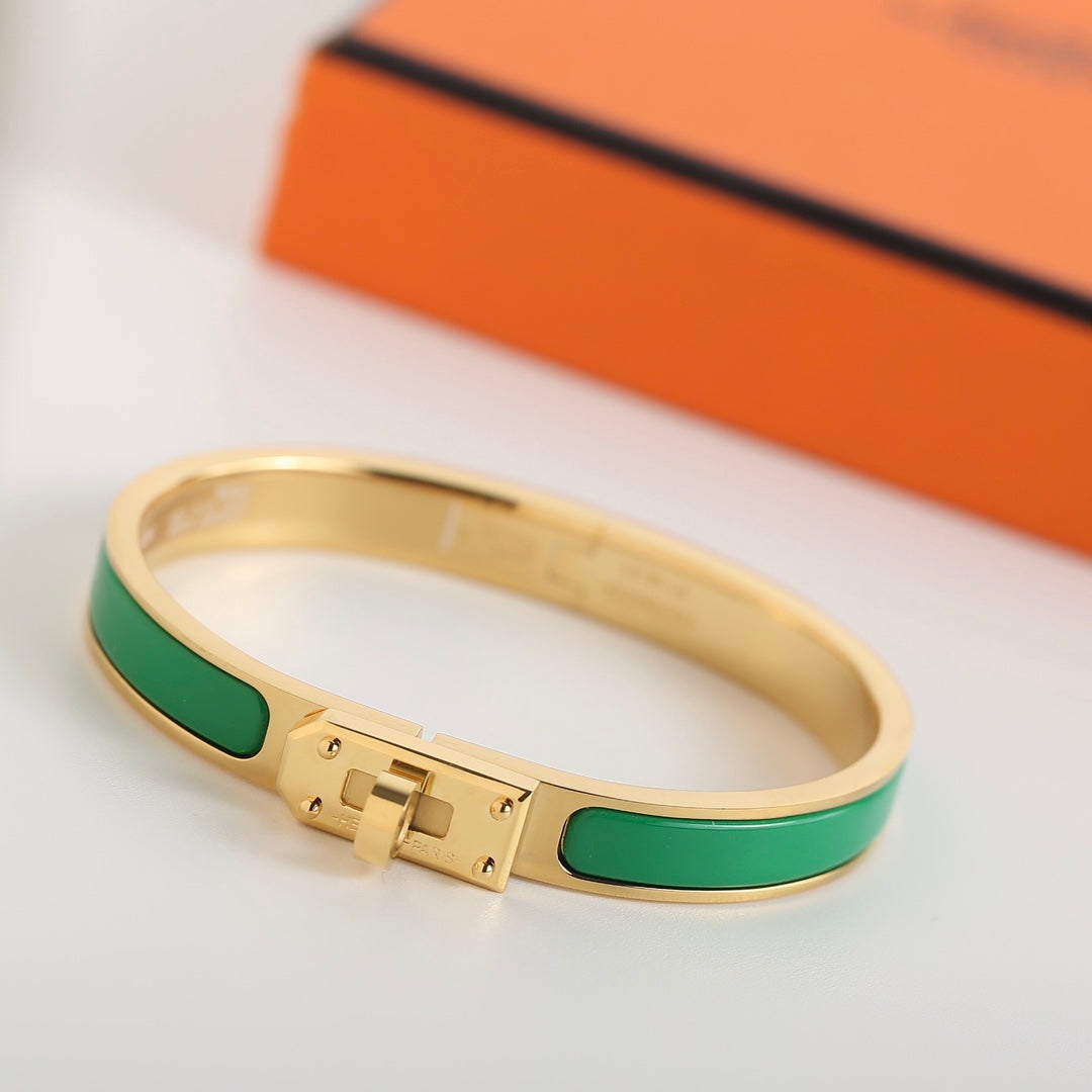 Aura HM KELLY GREEN BRACELET