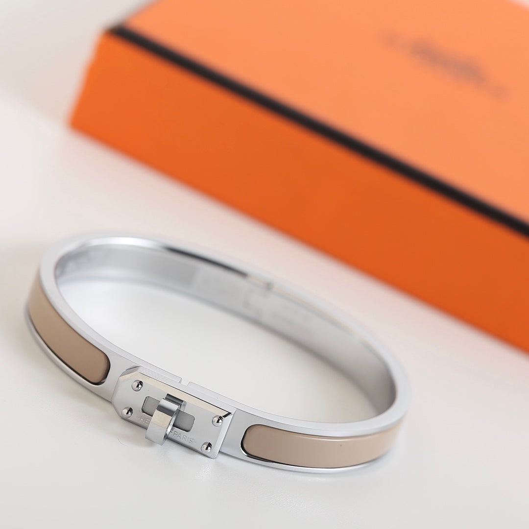 Aura HM KELLY GREY BRACELET